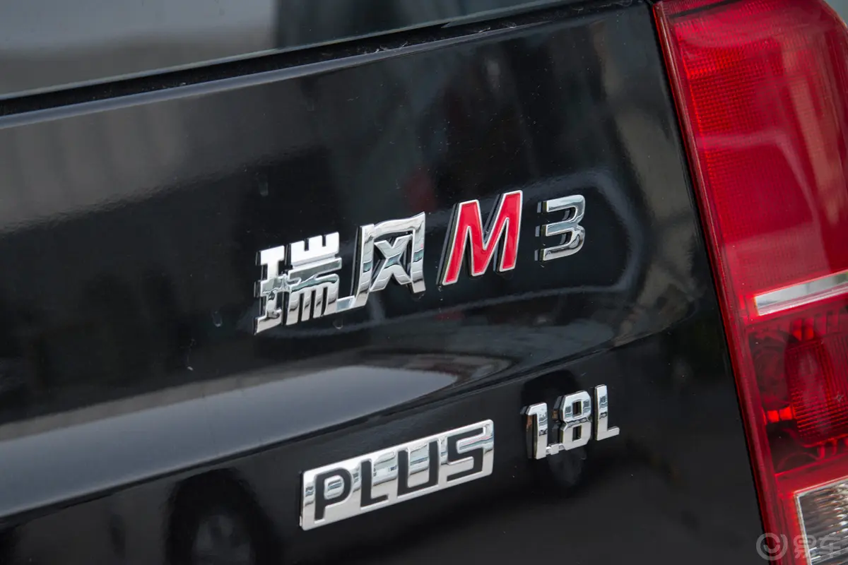 瑞风M3PLUS 1.8L 智联版 7座外观细节