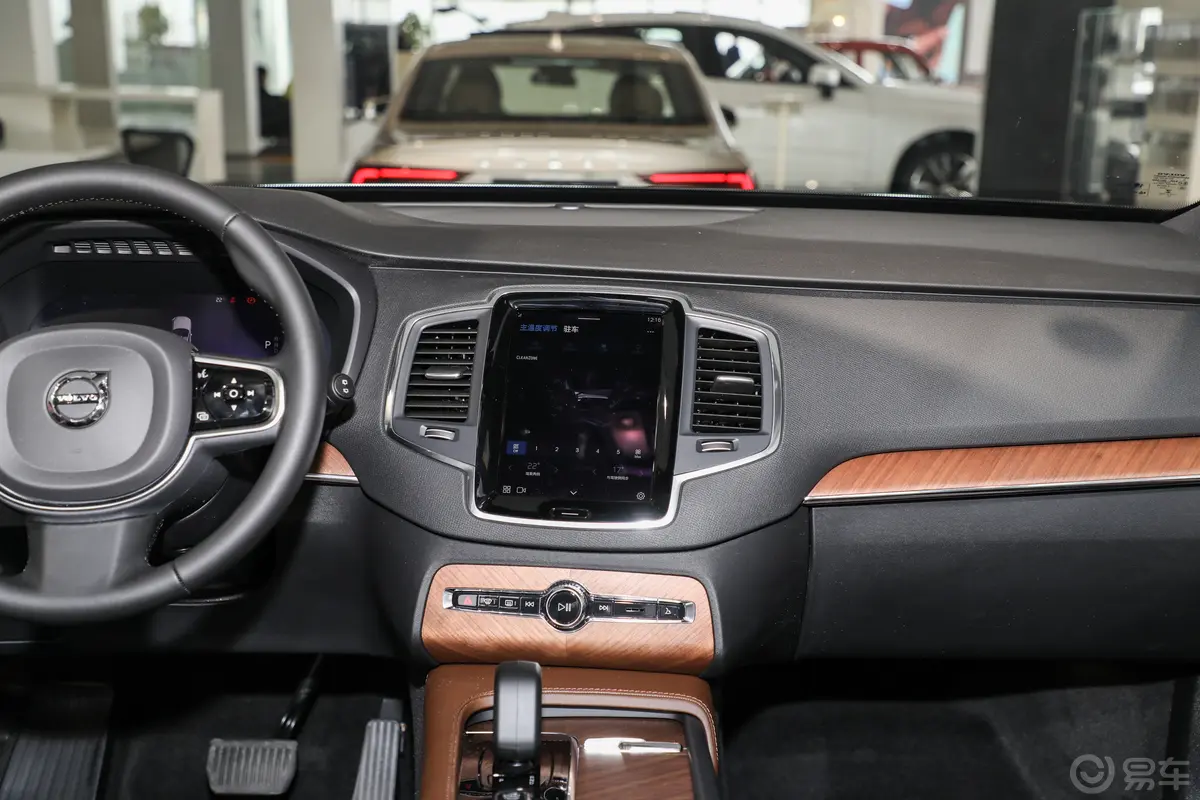 沃尔沃XC90B5 智行豪华版 5座中控台整体