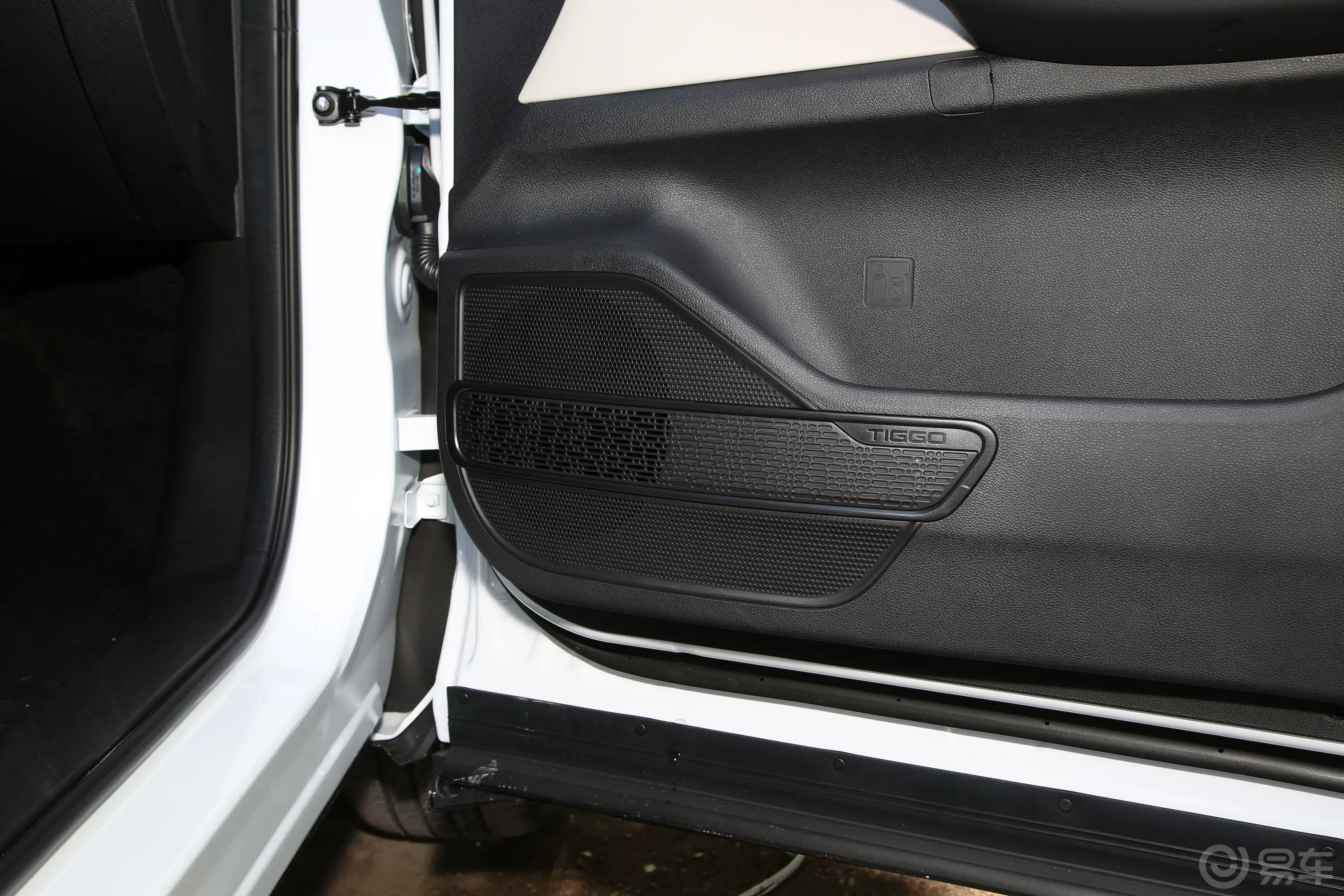瑞虎5x1.5L CVT豪华型副驾驶位