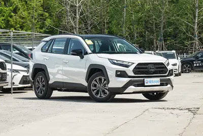 2023款 RAV4荣放 2.0L 四驱探险PLUS版外观