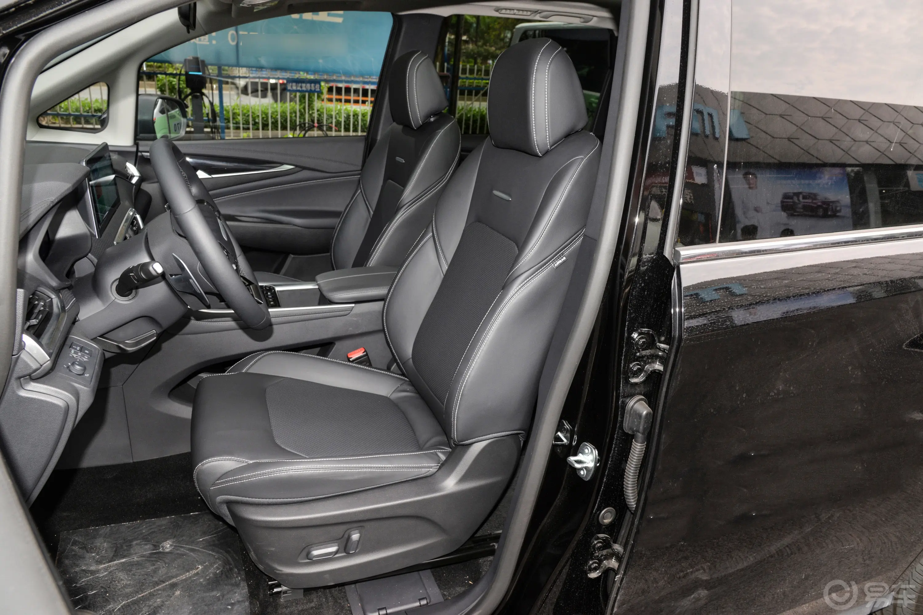 大通G50PLUS 幸福推荐款 1.5T 护航版驾驶员座椅