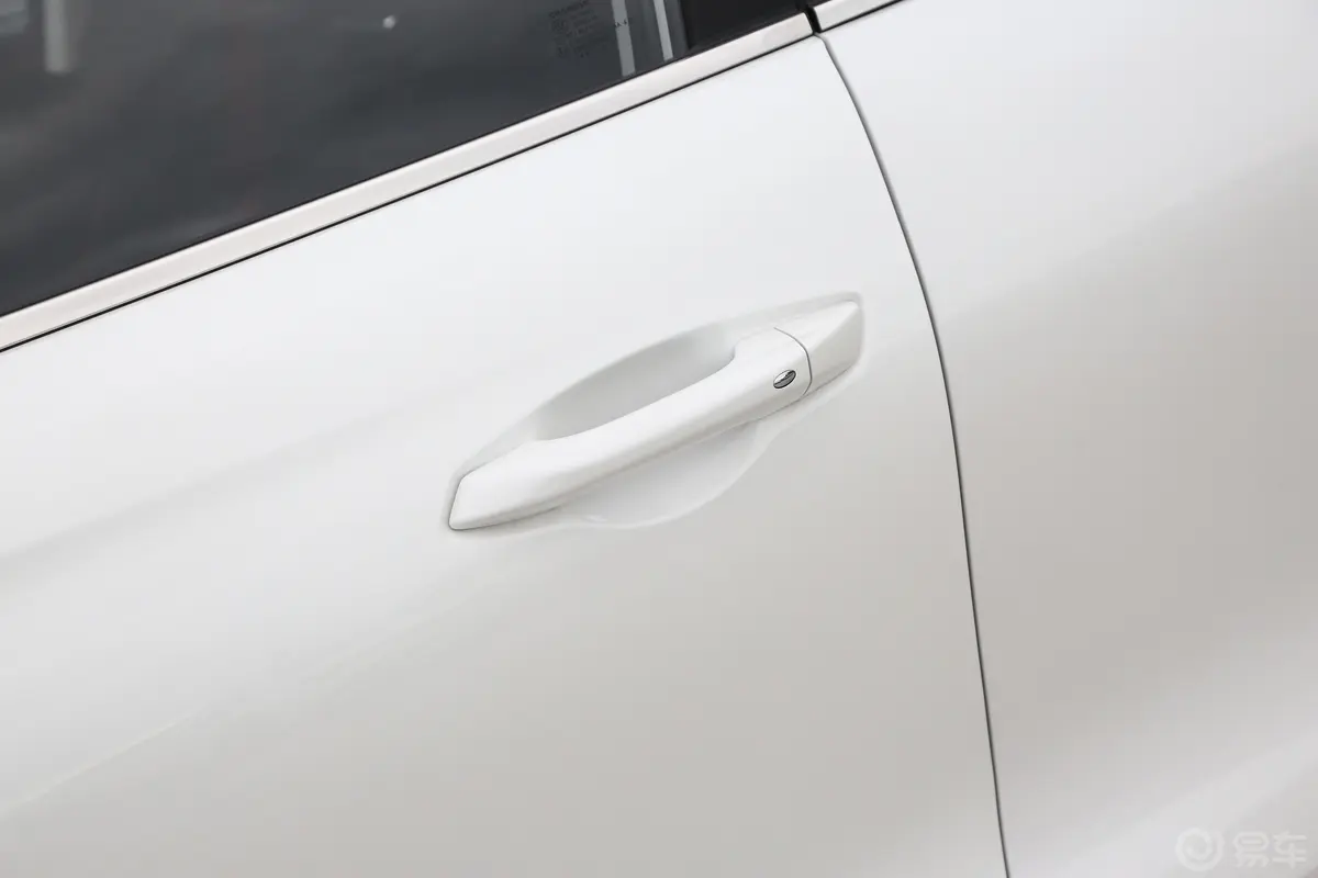 长安欧尚X5畅享版 1.5T 尊享型驾驶员侧前门把手
