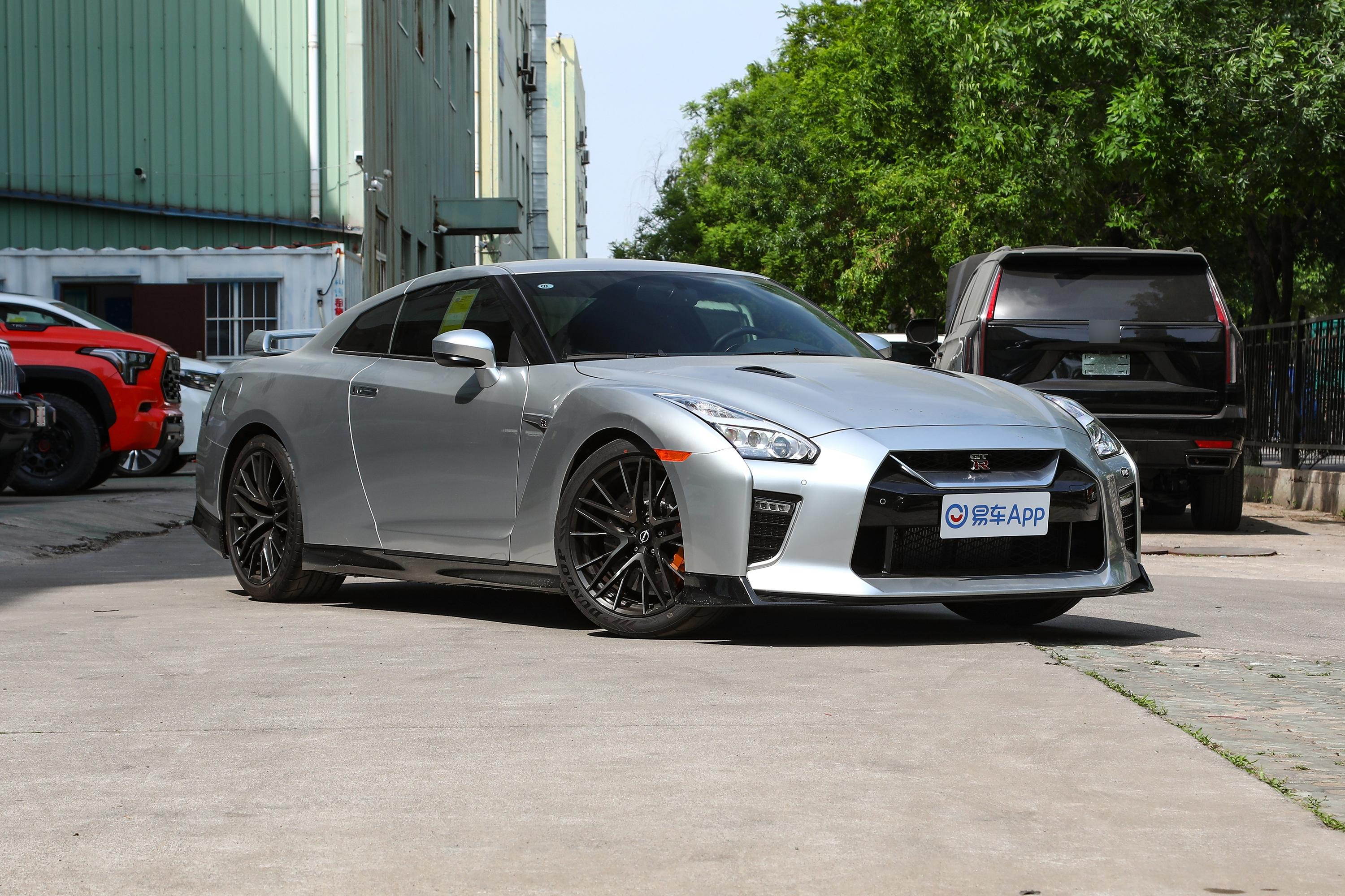 Gtr R3t 【GT-R3.8T Premium侧前45度车头向右水平图片-汽车图片大全】-易车