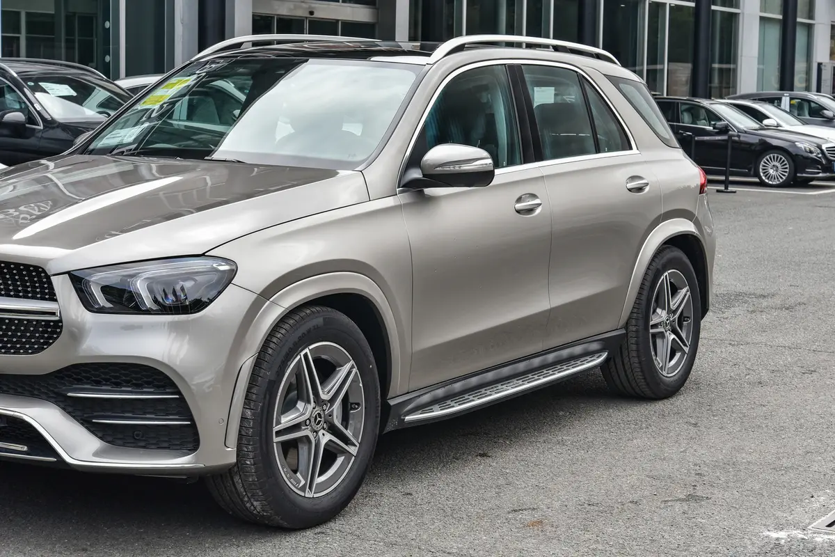 奔驰GLEGLE 450 4MATIC 豪华型外观细节