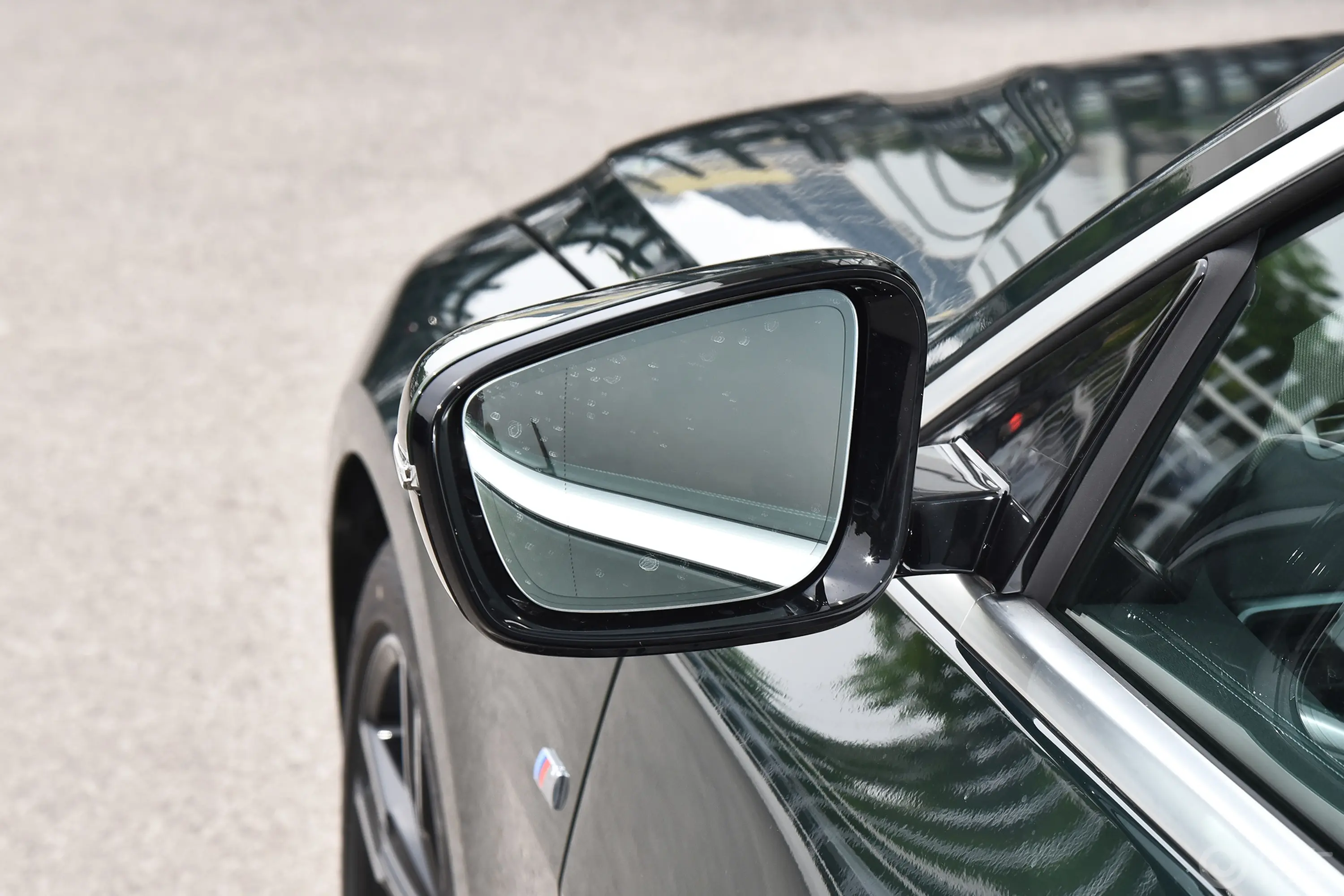 宝马4系双门轿跑车 425i M运动套装后视镜镜面