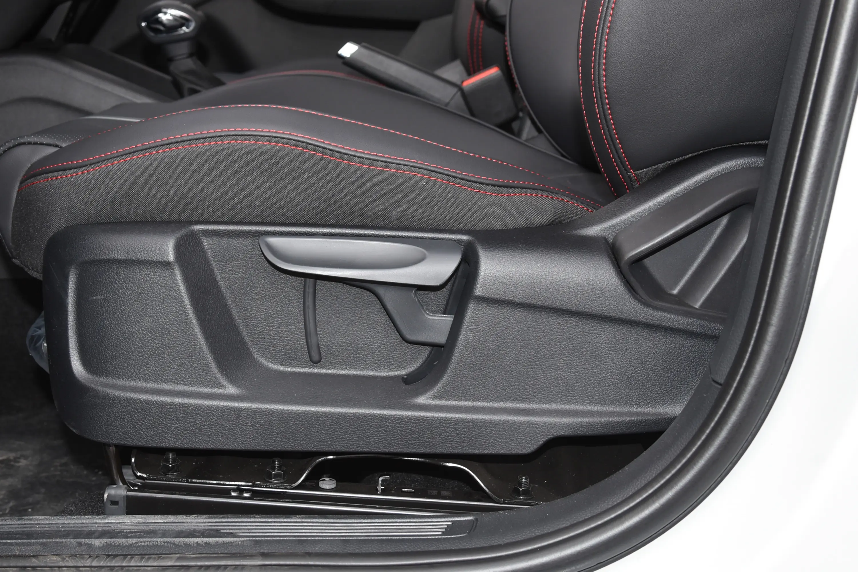 柯米克改款 GT 1.5L 臻享版主驾座椅调节