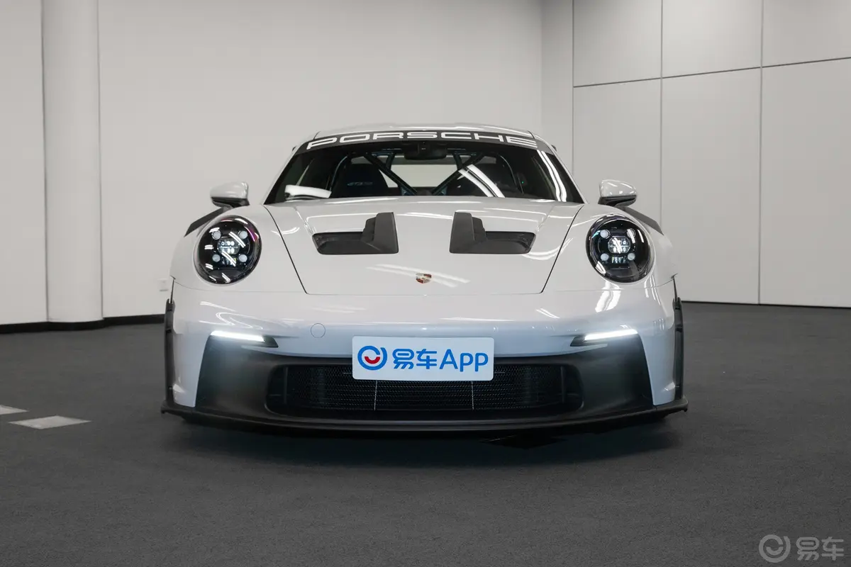 保时捷911GT3 RS 4.0L正前水平