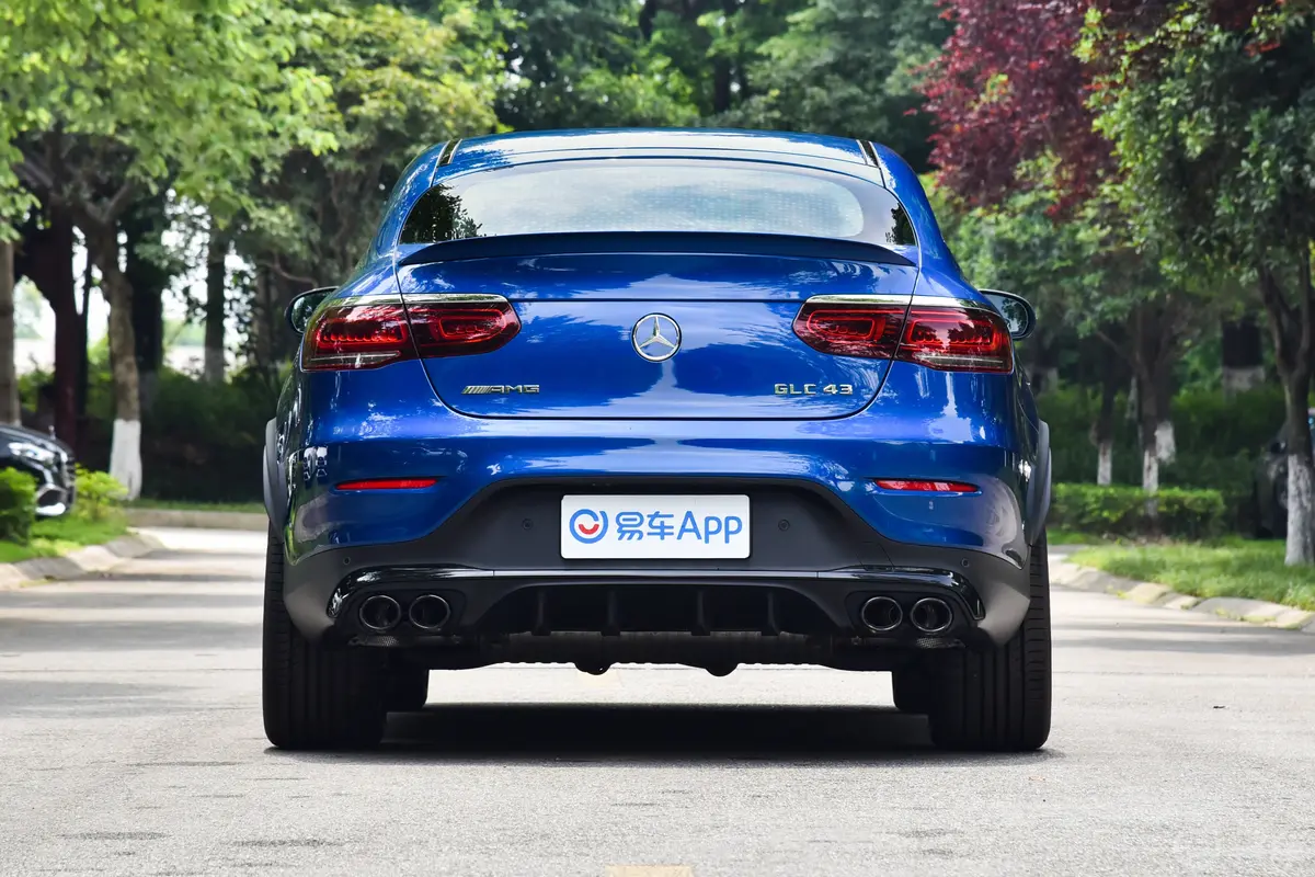 奔驰GLC轿跑 AMGAMG GLC 43 4MATIC 轿跑SUV正后水平