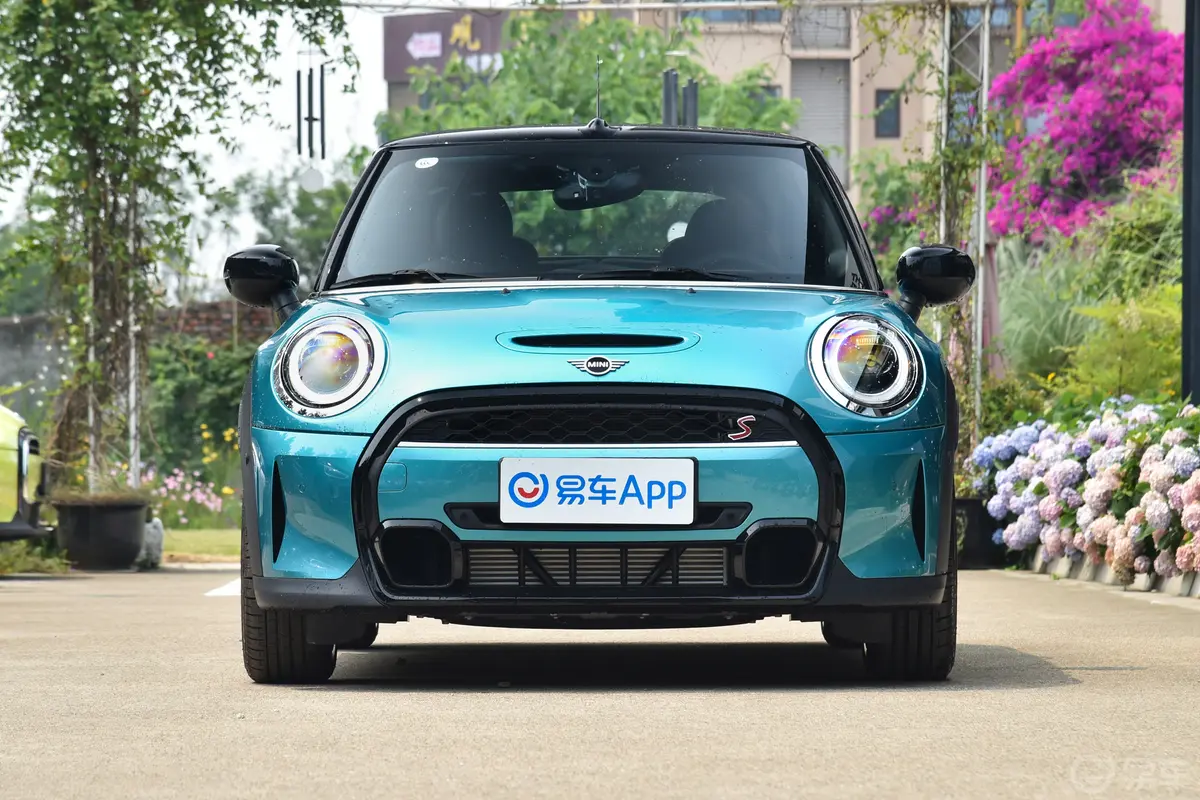 MINI CABRIO2.0T COOPER S CABRIO 海岸线纪念版正前水平