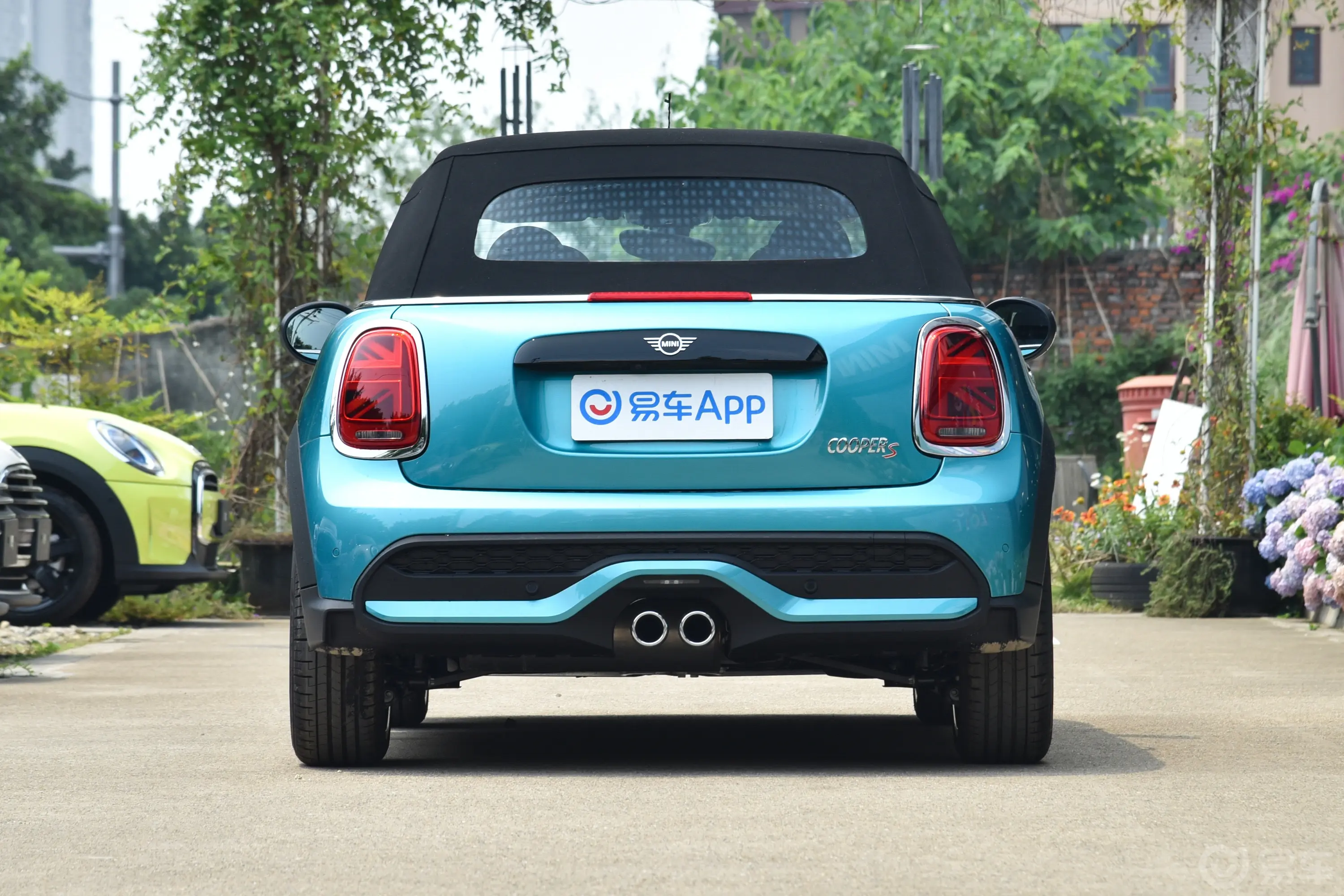 MINI CABRIO2.0T COOPER S CABRIO 海岸线纪念版正后水平