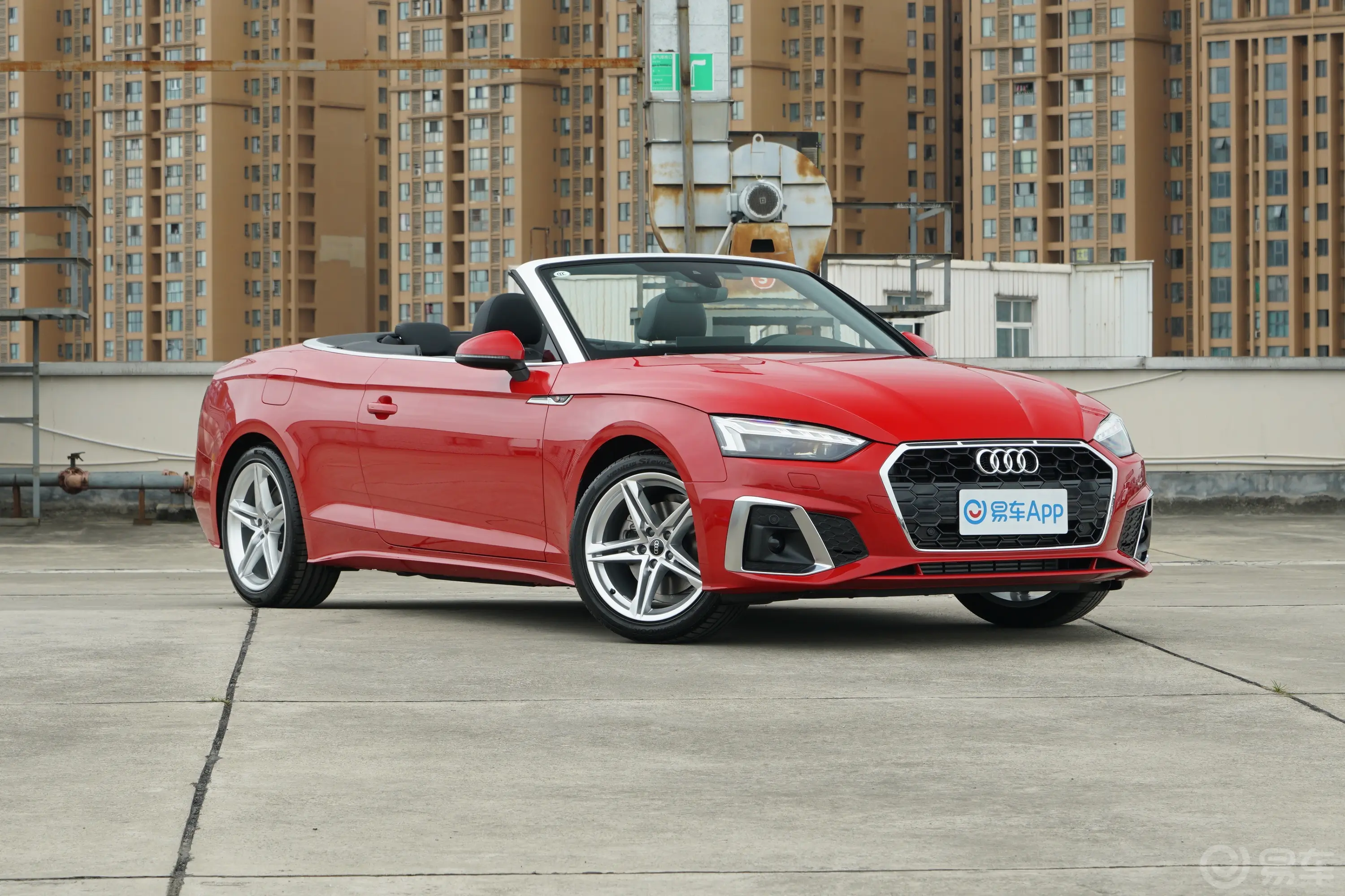 奥迪A5Cabriolet 40 TFSI 时尚动感型敞篷状态