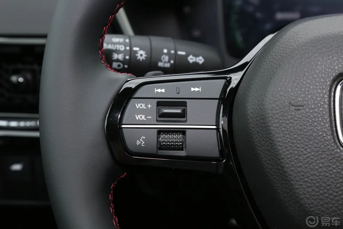 本田CR-V混动 2.0L 四驱智尊版左侧方向盘功能按键