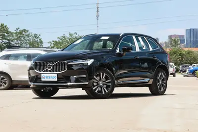 2024款 沃尔沃XC60 B5 四驱智逸豪华版外观