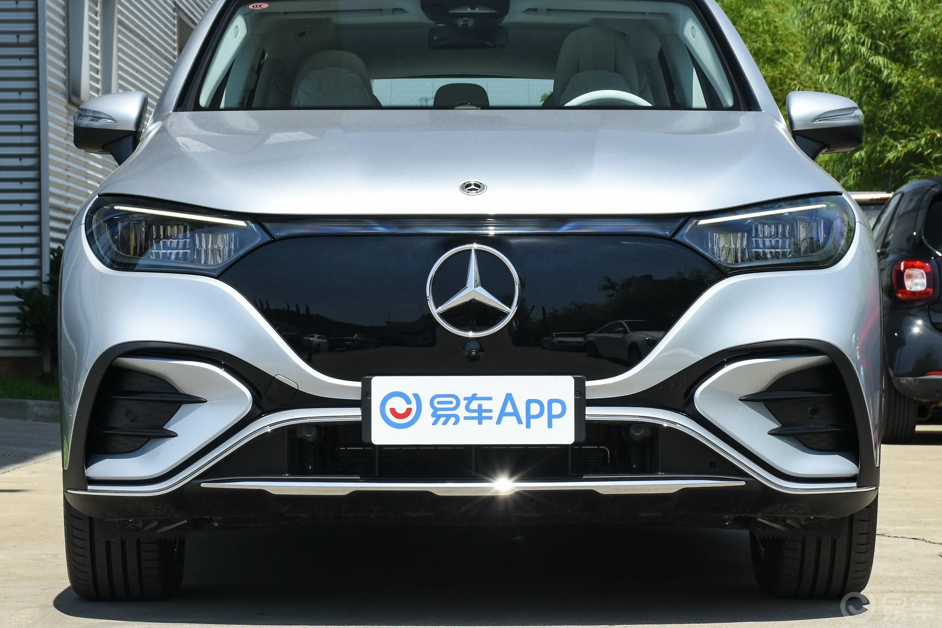 奔驰EQE SUV350 4MATIC 先锋版外观细节