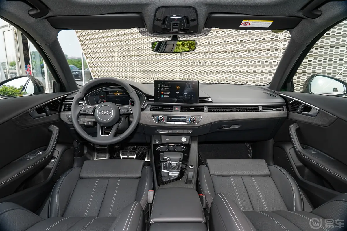 奥迪A4L40 TFSI 豪华动感型驾驶位遮阳板