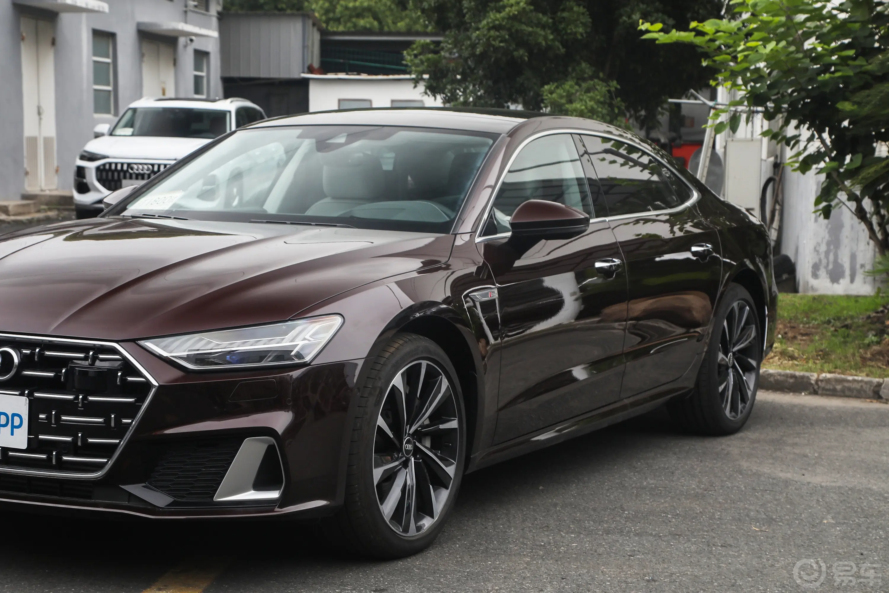 奥迪A7L55 TFSI quattro S-line 境远型 流晶套装外观细节