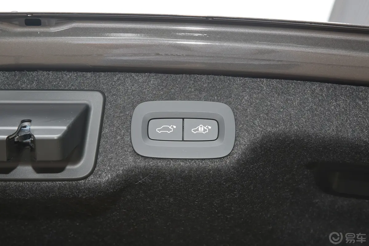 沃尔沃S90B5 智远豪华版电动尾门按键（手动扶手）