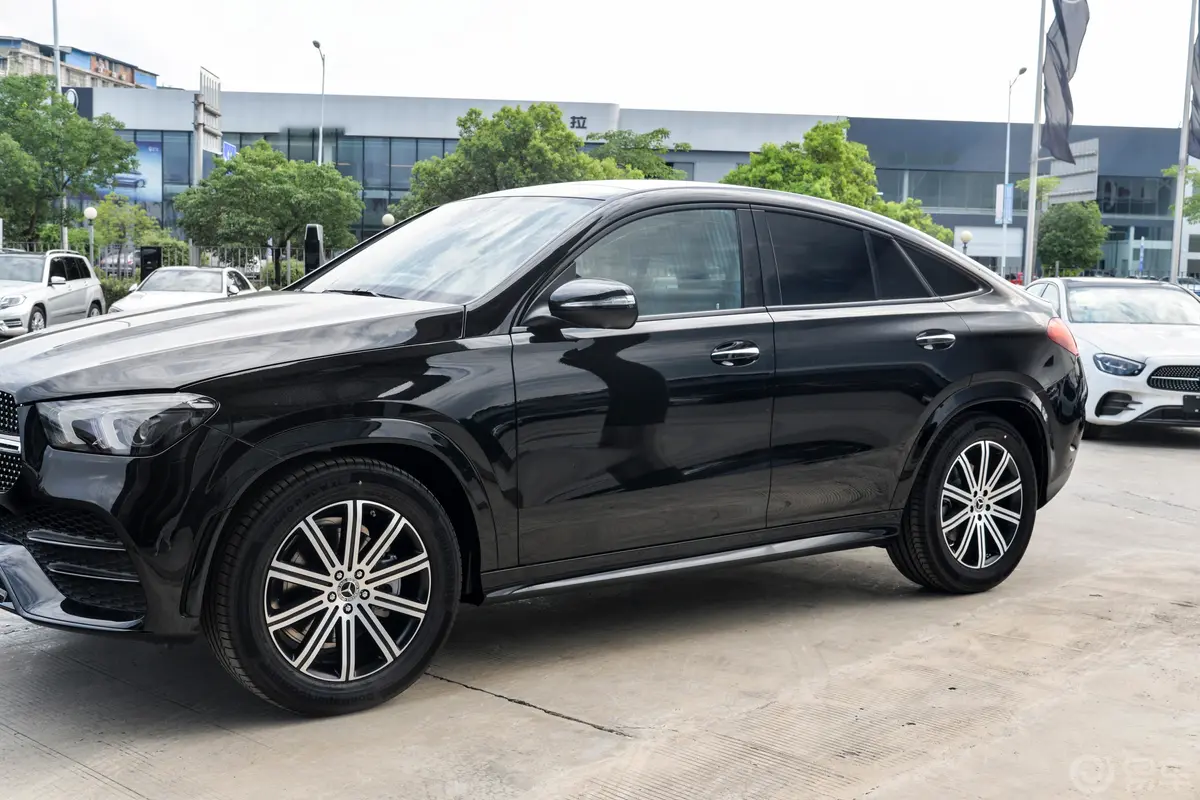 奔驰GLE轿跑改款 GLE 350 4MATIC 轿跑SUV 豪华型外观细节