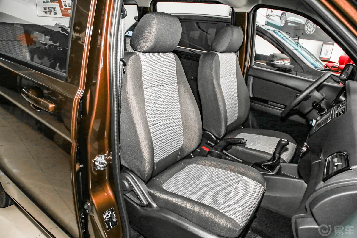欧诺S欧诺S 1.5L 客车尊享版(双蒸空调)副驾驶座椅