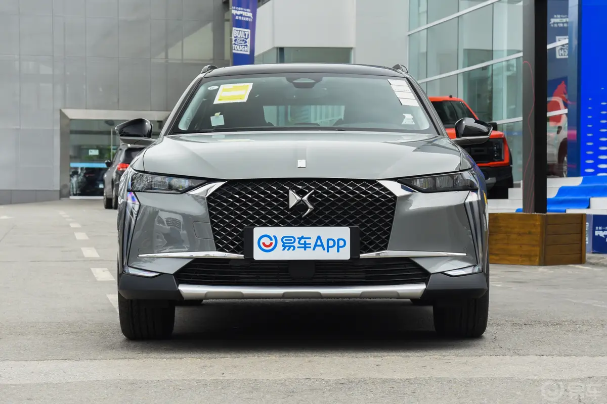 DS 41.6T 夏乐宫CROSS版正前水平