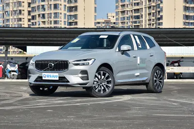 2024款 沃尔沃XC60 B5 四驱智远豪华版外观