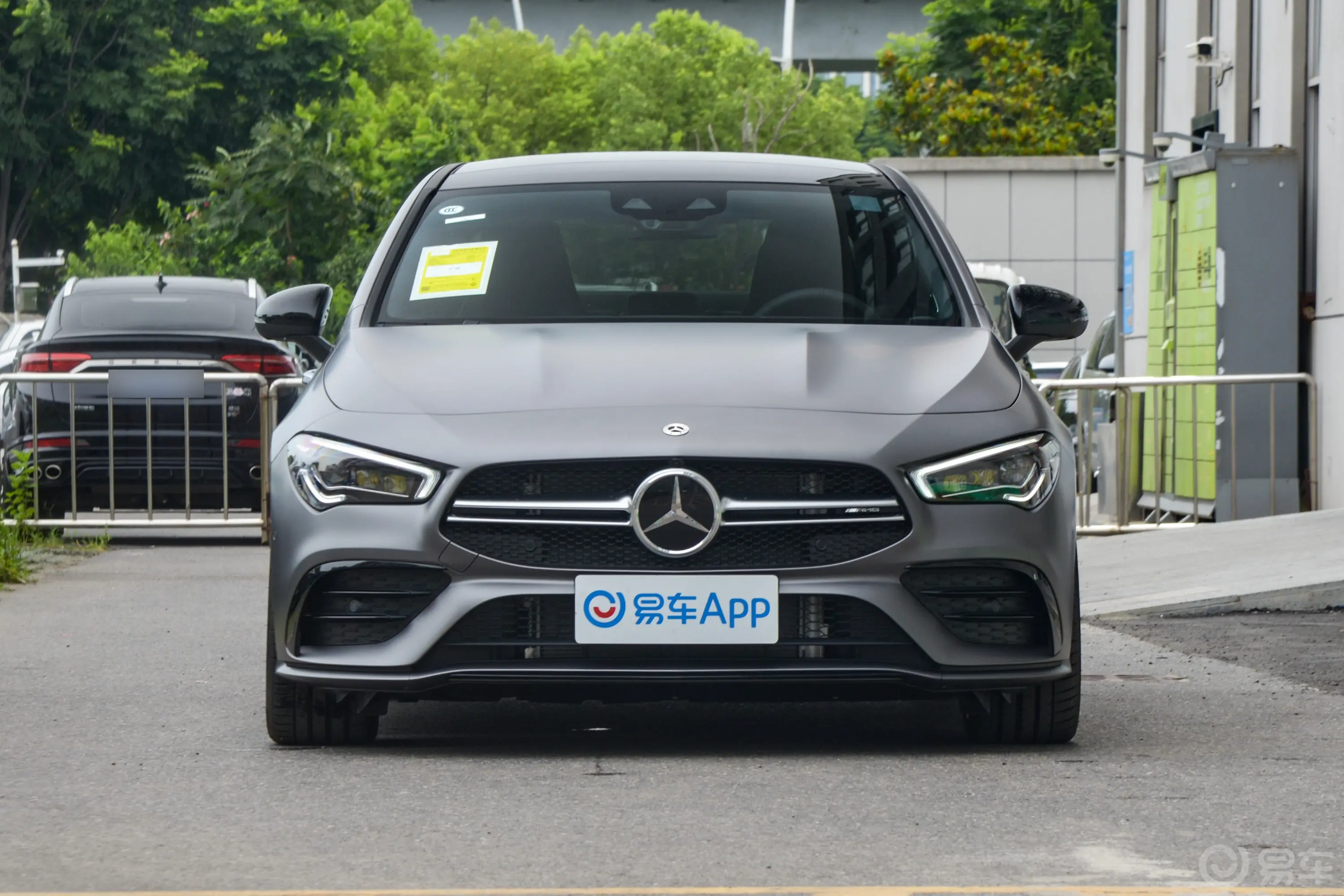 奔驰CLA级 AMG改款 AMG CLA 35 4MATIC正前水平