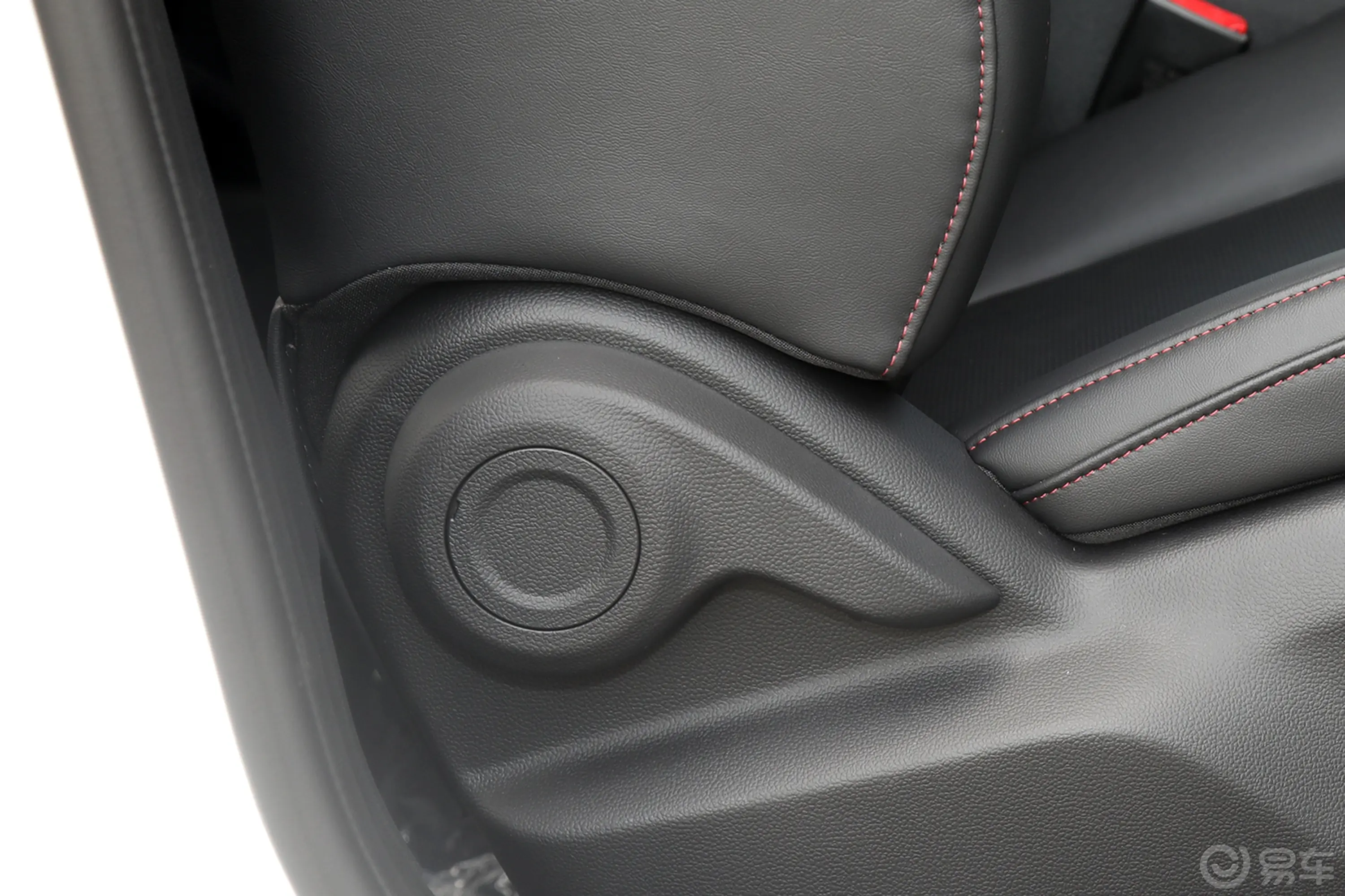 荣威i51.5L 手动优越版副驾座椅调节