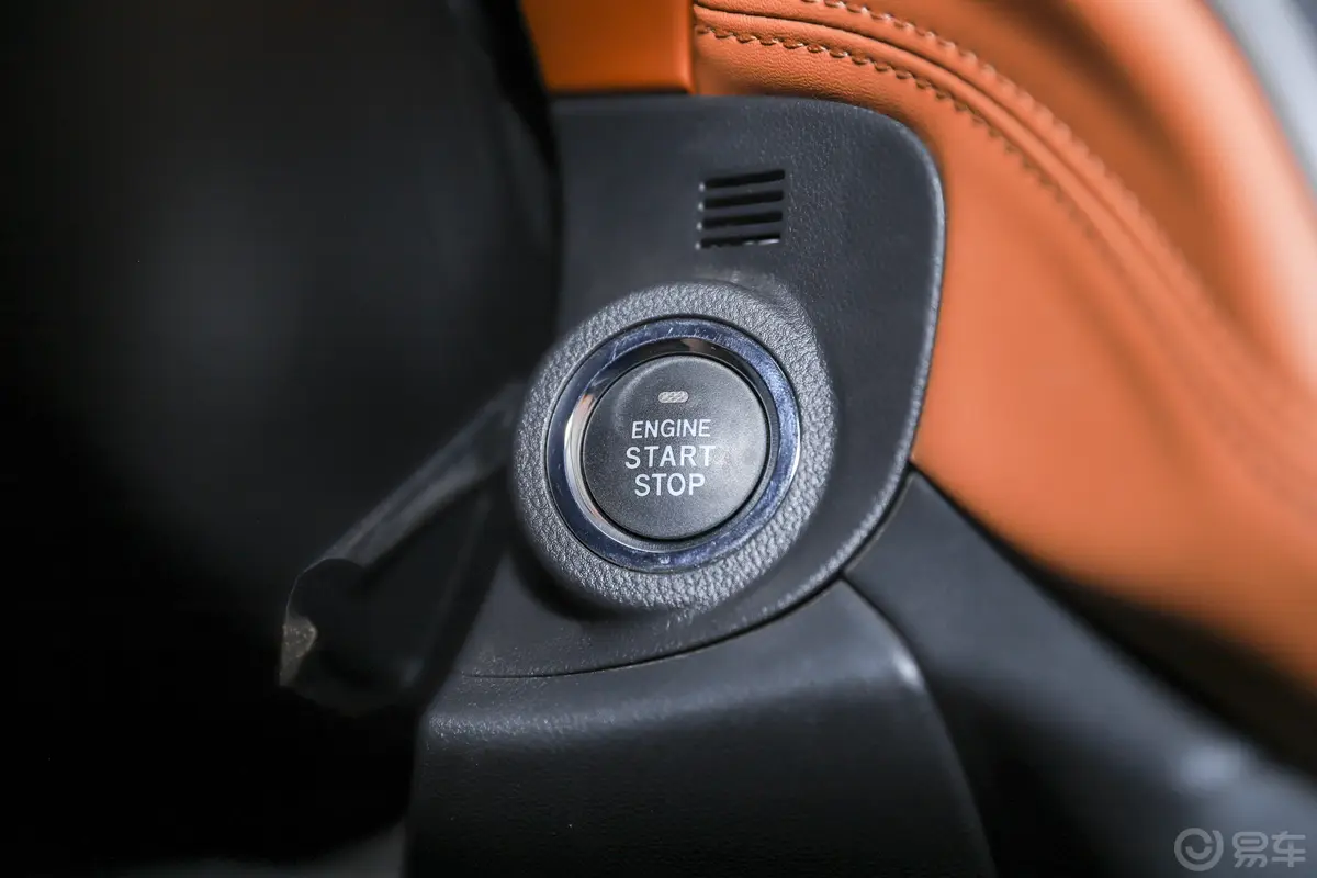 傲虎2.5i AWD旗舰版EyeSight钥匙孔或一键启动按键