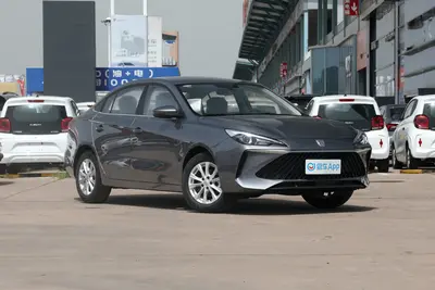 2023款 荣威i5 1.5L CVT豪华版外观