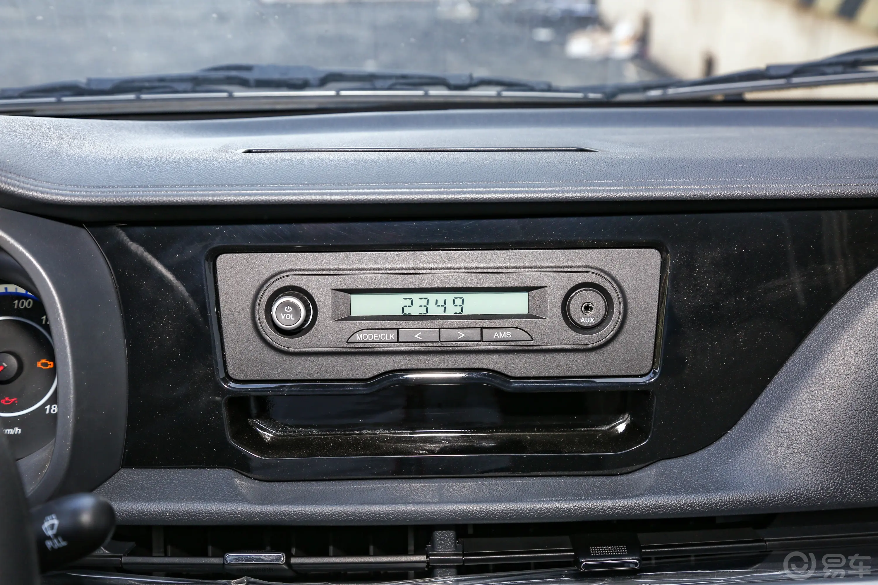 长安星卡1.5L 单排3.06米钢板厢货舒适型音响