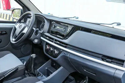 2023款 长安星卡 1.5L 单排2.8米载货汽车舒适型无空调内饰