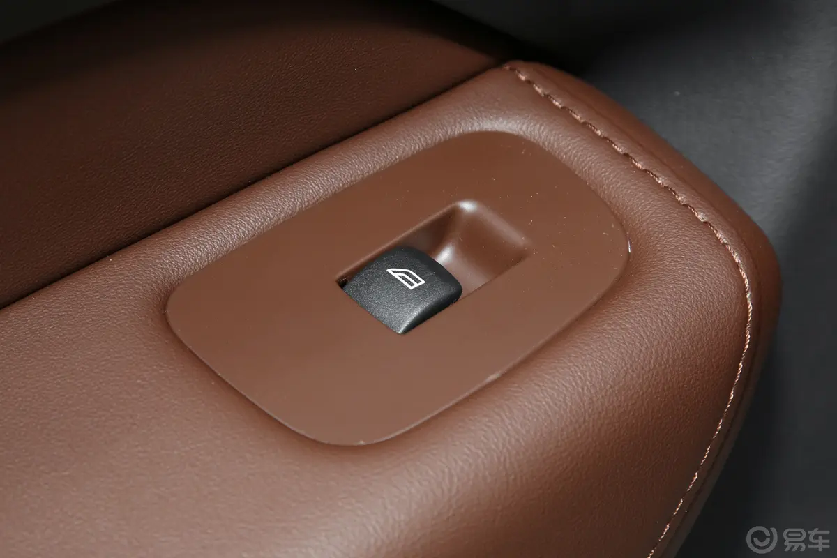 沃尔沃XC60新能源T8 长续航 智远豪华版后车窗调节