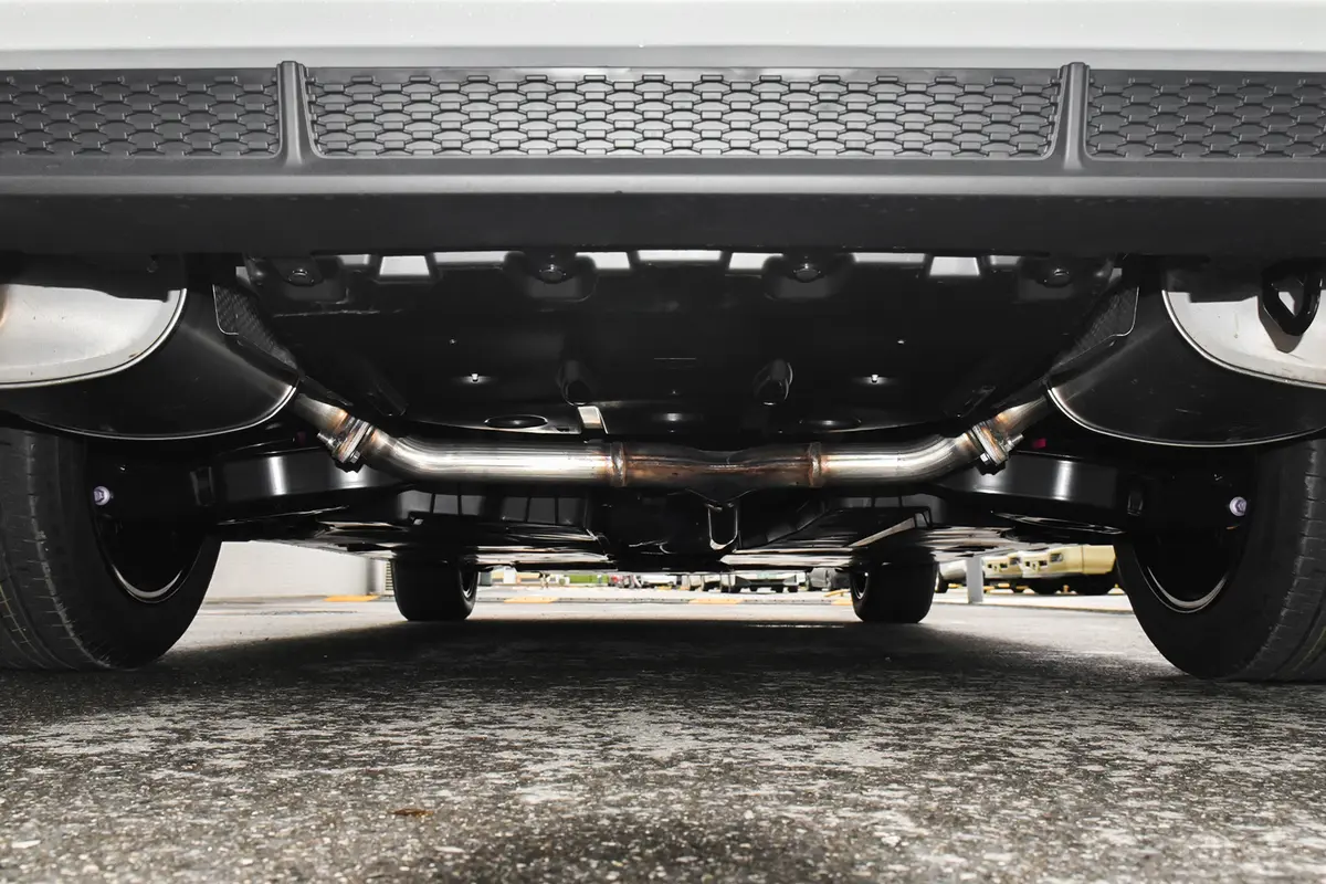 亚洲龙2.0L CVT臻选版后悬架整体