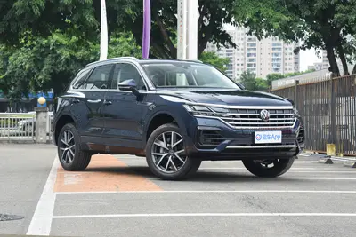 2023款 途锐 3.0T 锐享版经典运动套装外观