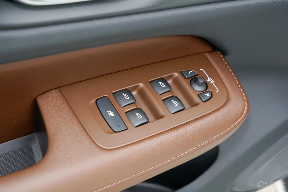 沃尔沃V60B5 自动智远豪华版车窗调节整体
