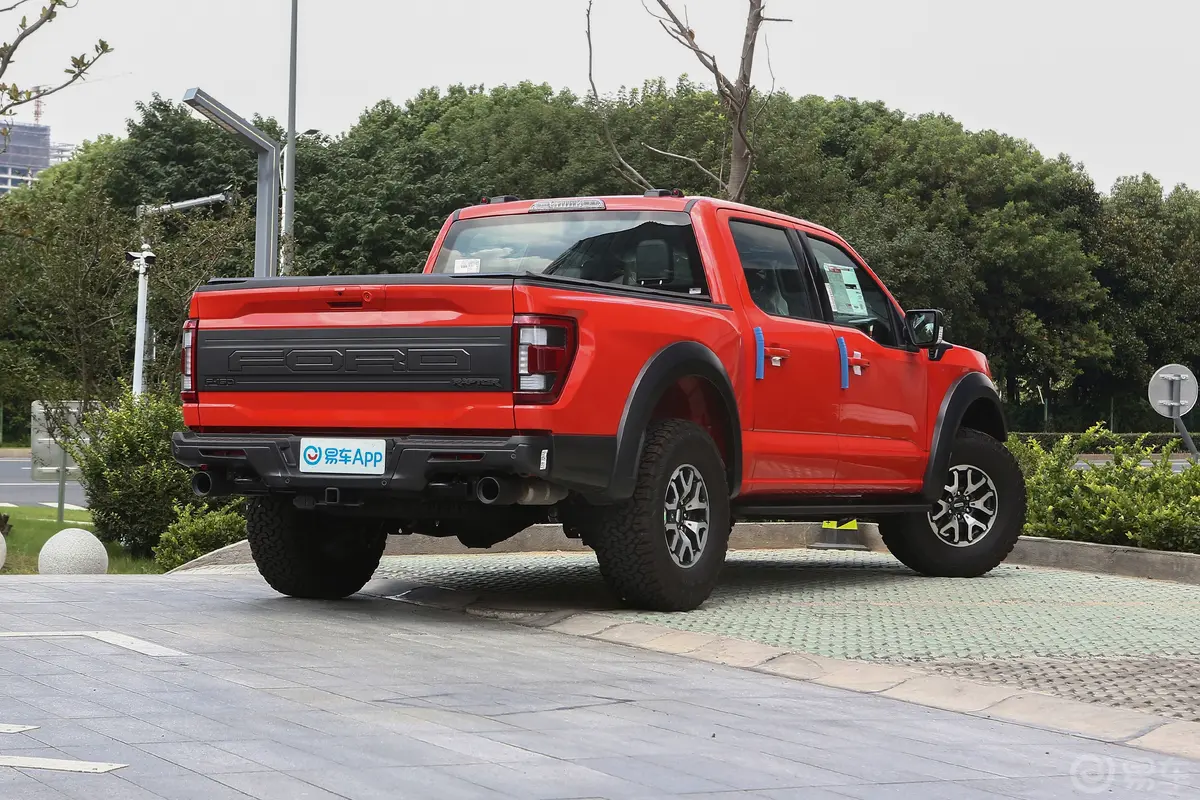 福特F-1503.5T 猛禽侧后45度车头向右水平