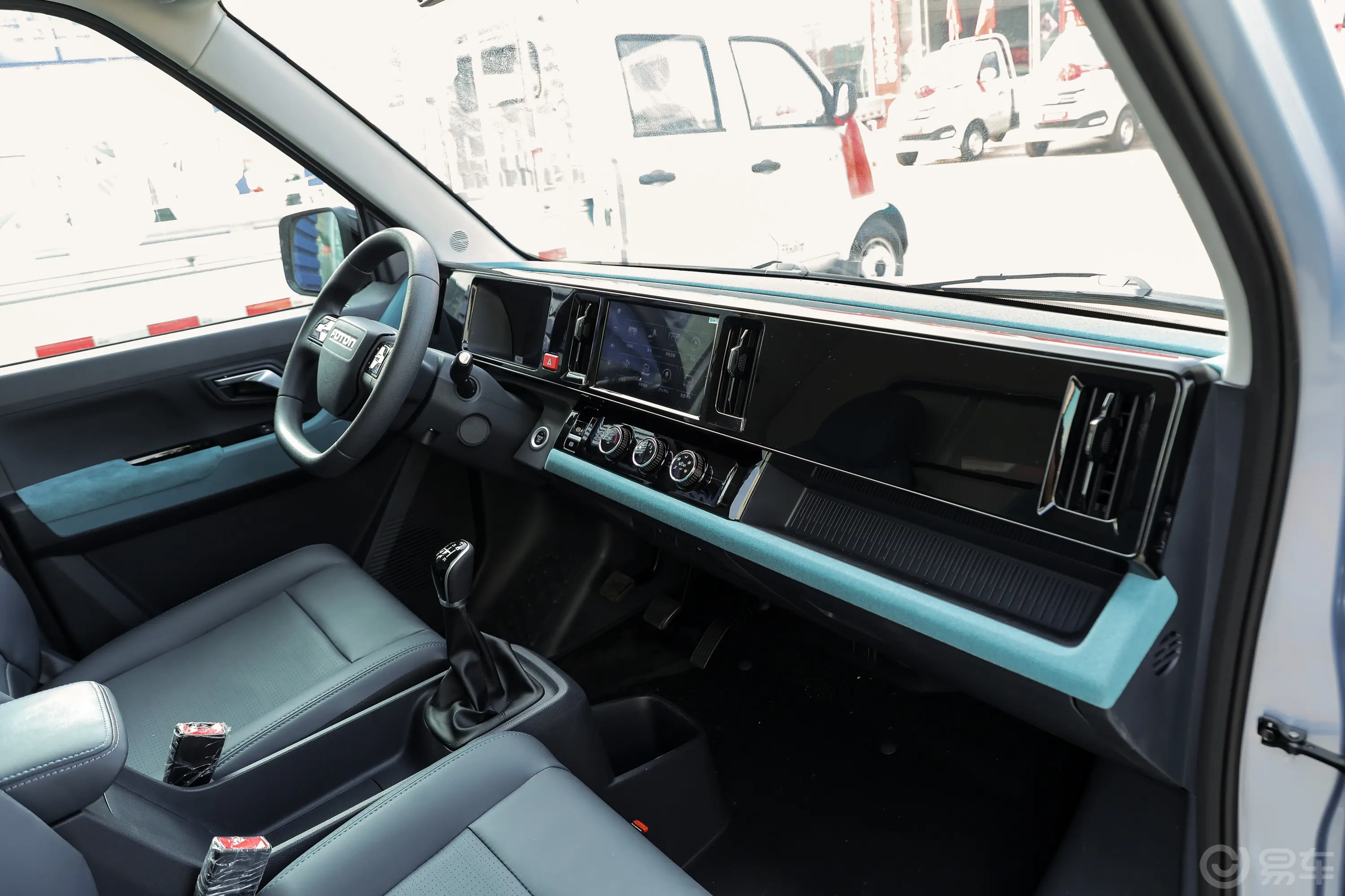 祥菱Q1.6L 单排厢式车内饰全景副驾驶员方向