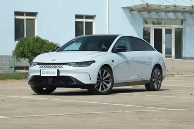 2023款 零跑C01 增程版 1.5L 216km 舒享版外观