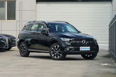 2023款 奔驰GLC 改款 GLC 260 L 4MATIC 豪华型 7座外观