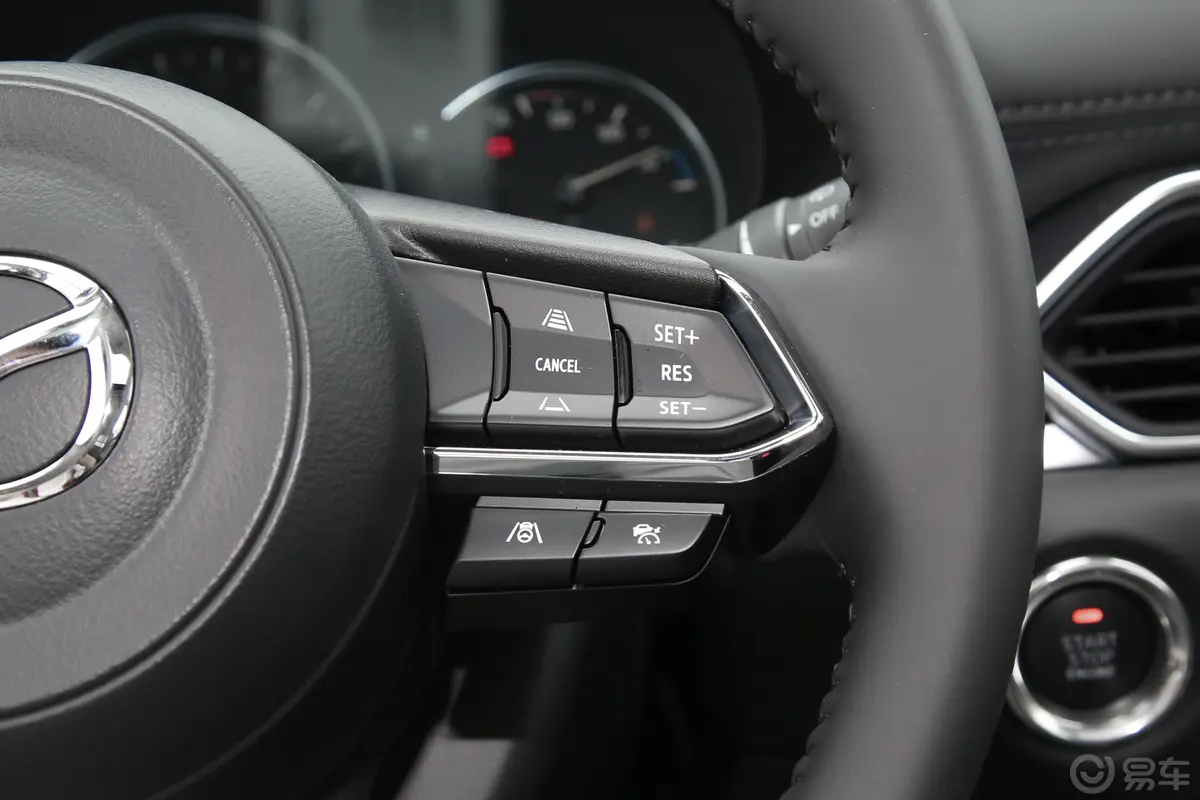 马自达CX-52.5L 四驱尊耀型右侧方向盘功能按键