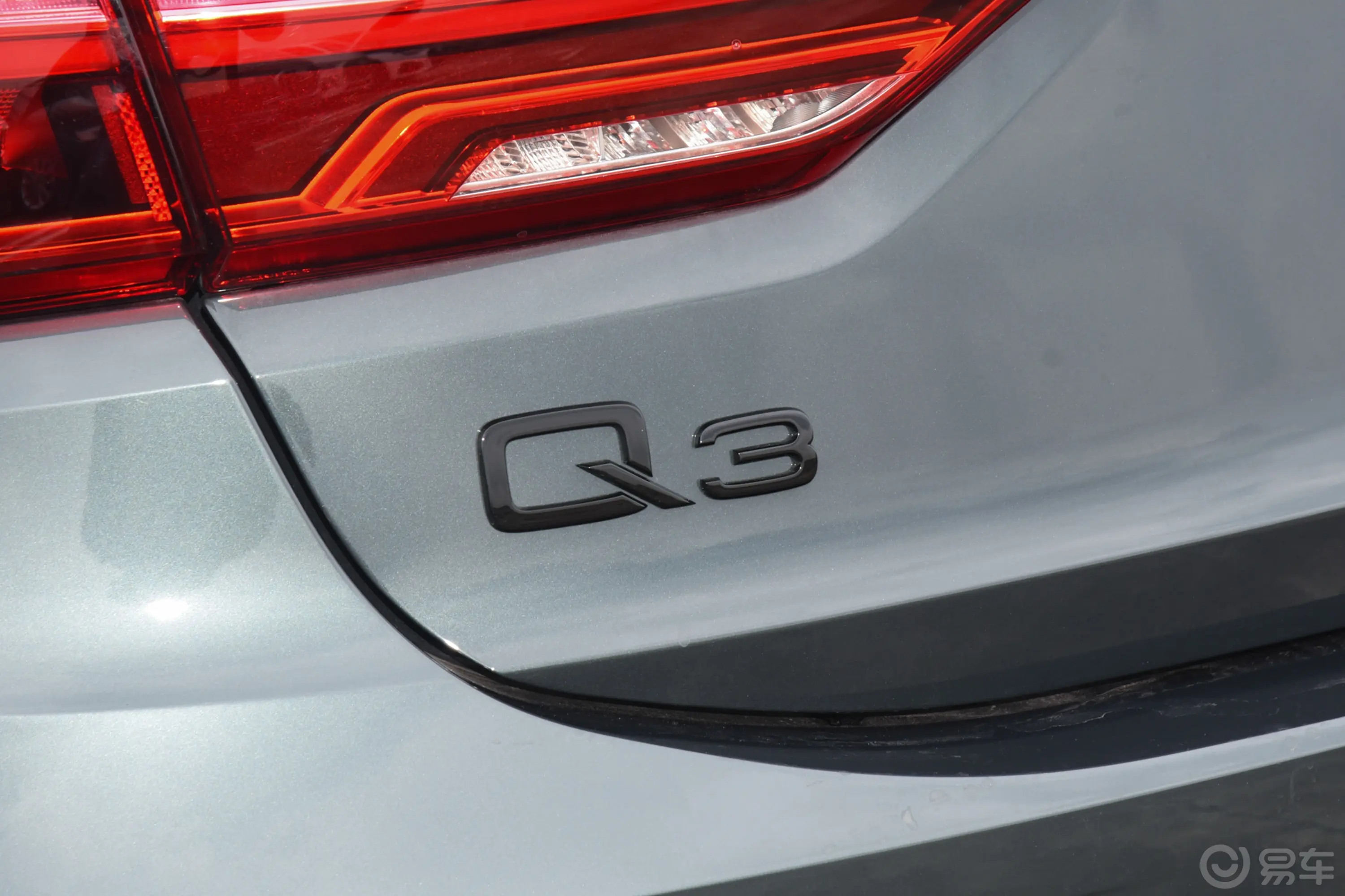 奥迪Q3 Sportback40 TFSI RS套件燃速型外观细节