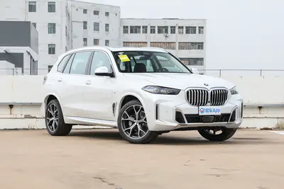 2023款 宝马X5 xDrive30Li 尊享型M运动套装外观