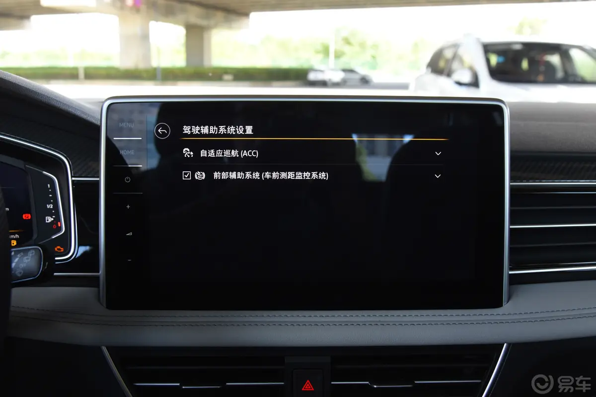 途观L330TSI 两驱R-Line越享版 5座车机