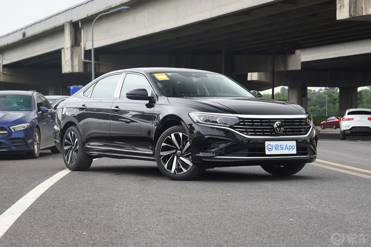 帕萨特380TSI 豪华版油箱盖