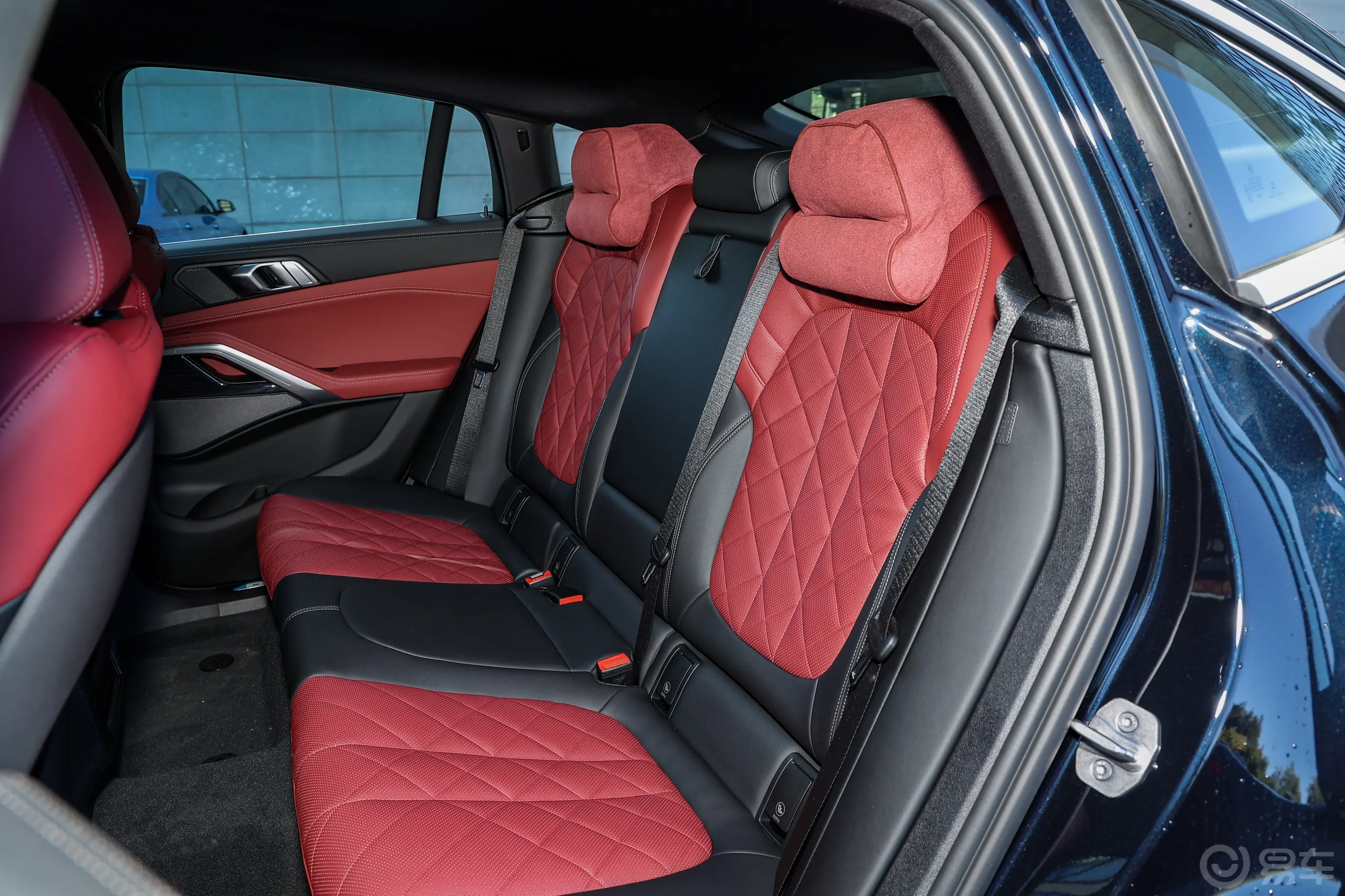 宝马X6改款 xDrive40i M运动套装后备厢空间特写
