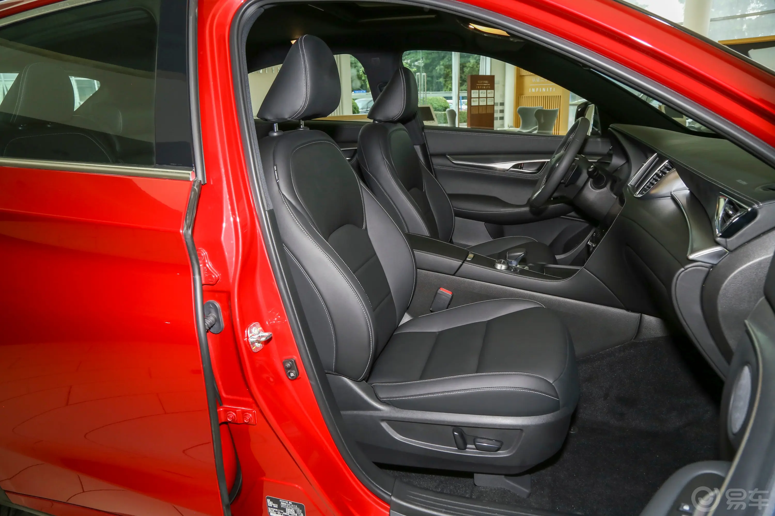 英菲尼迪QX552.0T 两驱耀型版副驾驶座椅
