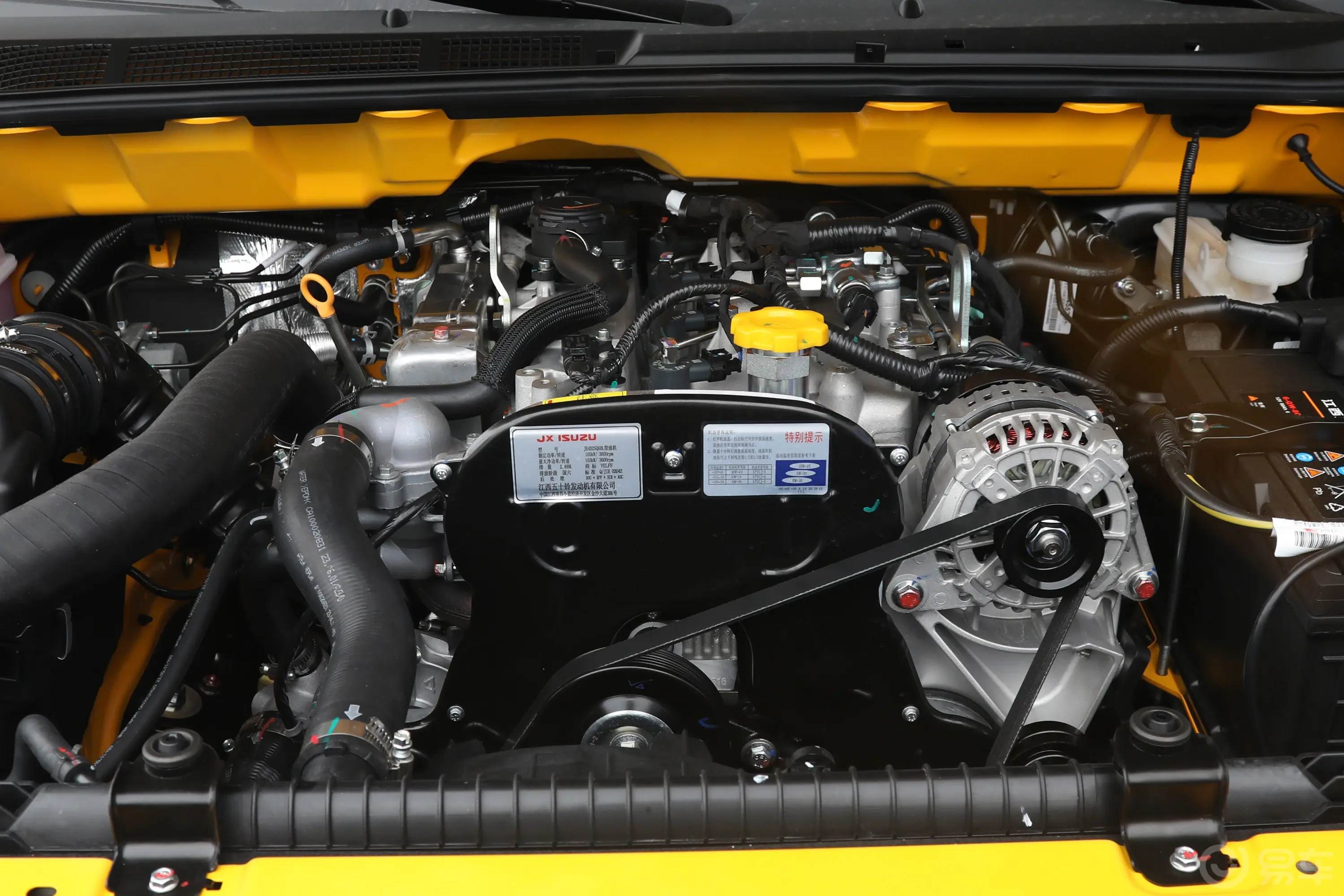 瑞迈2.5T 两驱长轴驰迈版 柴油发动机特写