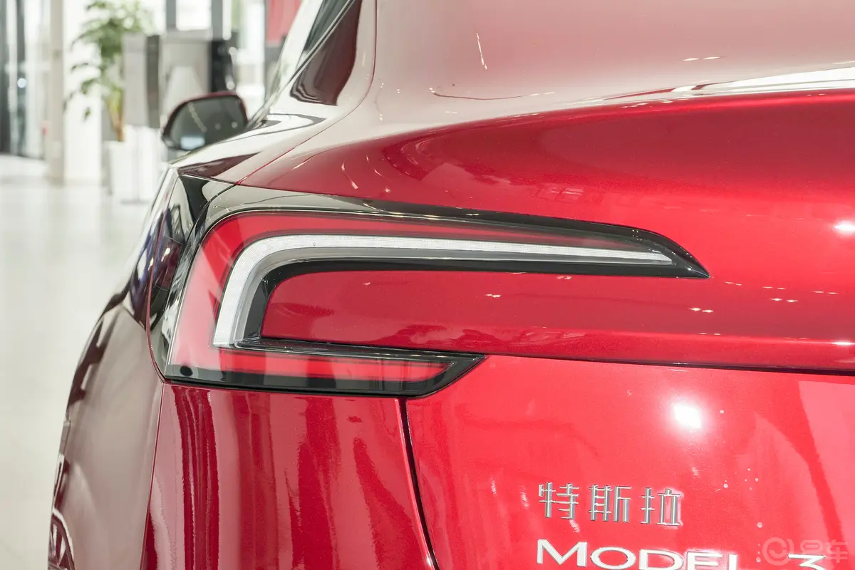 Model 3606km 后轮驱动版外观灯组