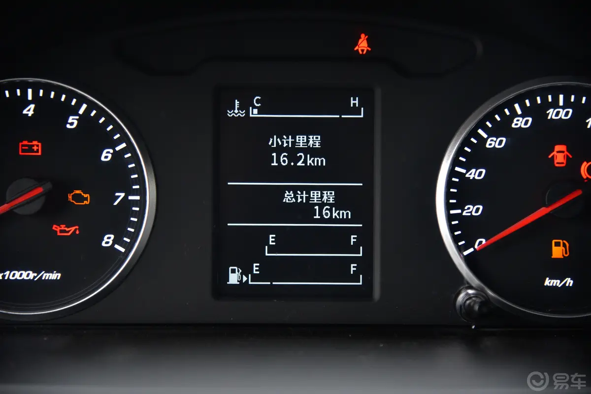 五菱荣光新卡2.0L 单排舒适型 2座 CNG主驾驶位