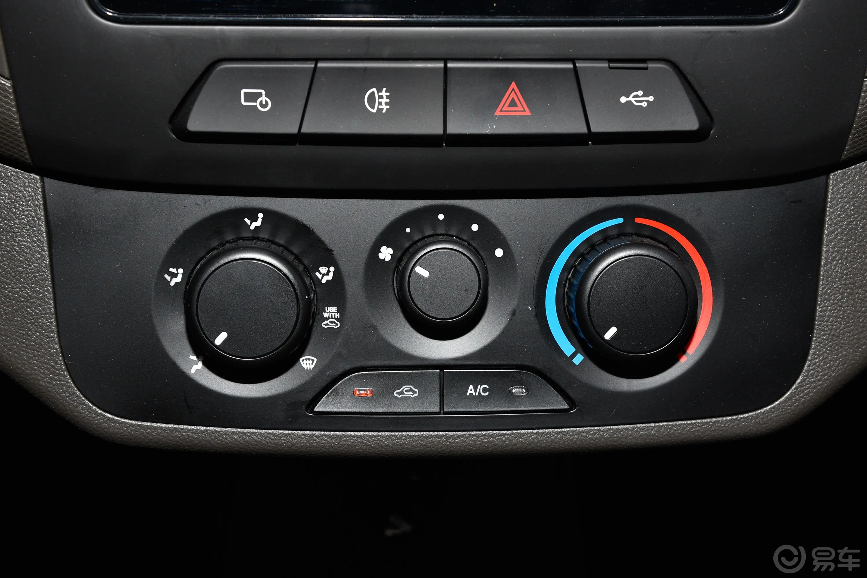 五菱荣光新卡2.0L 单排舒适型 2座 CNG空调